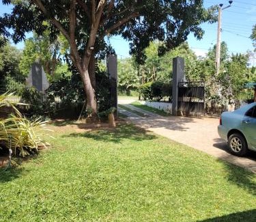 Udawalawa Casa | River view cottage