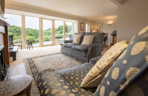 Ingleton Cabaña | River View is a beautifully well-equipped town house is perfect for families