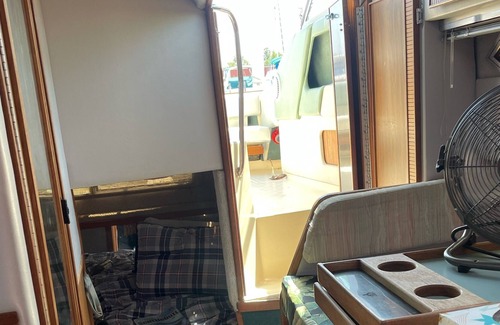 St. Clair Shores Cabina | River View Living