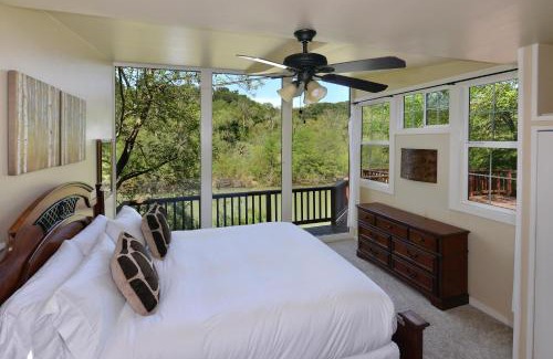Healdsburg Casa | River View Lodge A Wine Country Escape