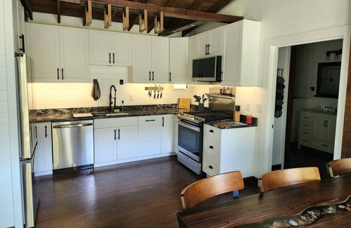 Del Rio Chalet De Esquí | River Zen Retreat in the Smoky Mountains