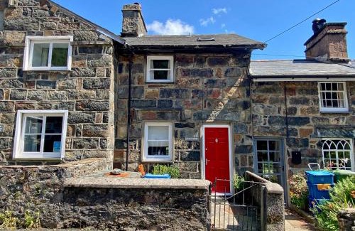 Beddgelert Casa | Riverbank Cottage