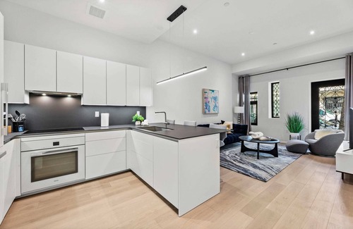Bloomingdale Apartamento | Riverbank I by Rove Travel | 1BR UWS Townhome