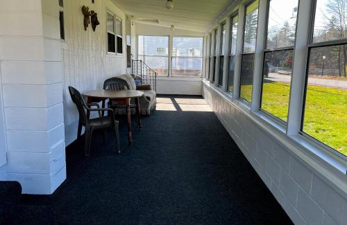 Lincoln Casa | Riverbank's Pemi Cottage