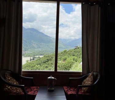 Vashist Cama Y Desayuno | Riverbed Stays And Little Tibet Cafe