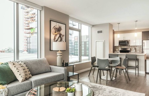 Indianapolis Apartamento | Riverbend 2BD 3 - Dos Habitaciones Piso, Capacidad 4