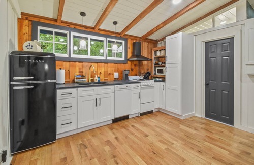 Bluemont Cabina | Riverbend Retreat
