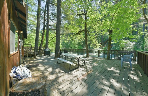 Castella Cabina | Rivercast Cabin fisherman's Dream on the Upper Sac