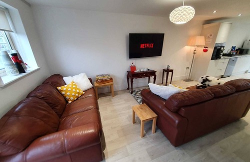 Cleethorpes Casa | Riverdale House (4 bedrooms) Serviced Accomodation