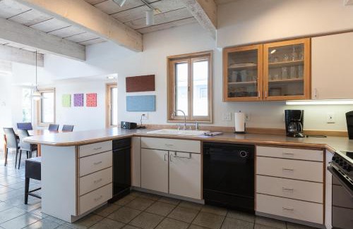 Hood River Casa | Riverdell - Great Views of the Columbia Gorge and White Salmon River