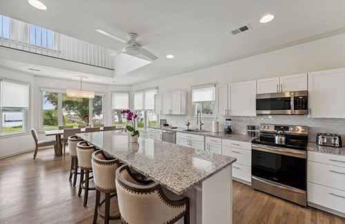 Savannah Casa | Riverfront 7 BR/5 BA Estate+Dock