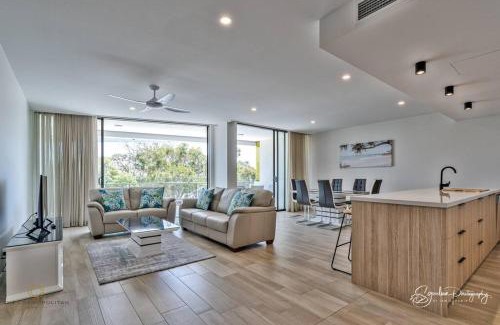 Maroochydore Apartamento | RIVERFRONT BREEZE @ The Cosmopolitan Unit10307