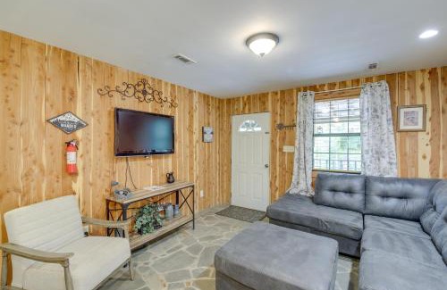 Briceville Casa | Riverfront Briceville Cabin with Patio and Fire Pit!