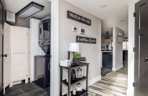 Townsend Condominio | Riverfront Condo, Super Conveniently Located!