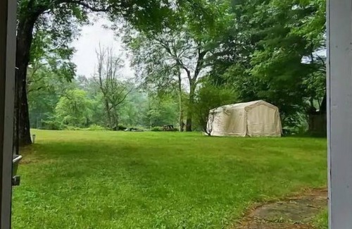 Gouldsboro Cabaña | Riverfront cottage. Hiking, fishing, relaxing, pet friendly !