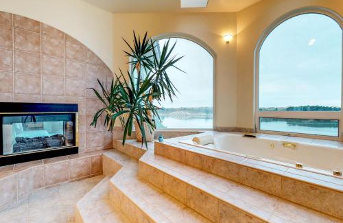 Florence Casa | Riverfront Estate