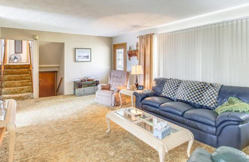 Argyle Casa | Riverfront Gem with Kayaks and Yard in Montrose!