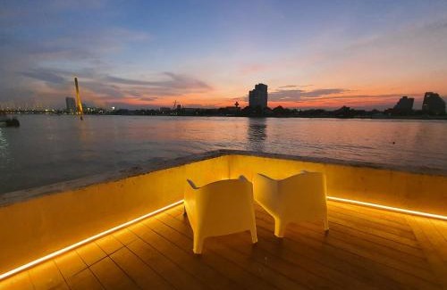 Wachira Phayaban Casa | Riverfront house/Chao phraya river/Baan Rimphraya
