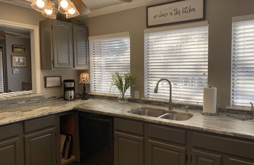Center Point Casa | Riverfront House en Guadalupe-3BR W / Opt 4BR -Texas Hill Country-Day's Away House
