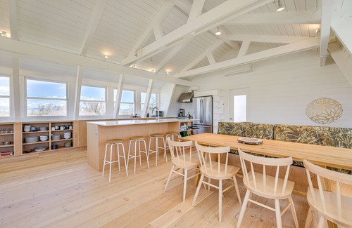 Whitehall Casa | Riverfront Montana Retreat - Deck, Fire Pit & Pond