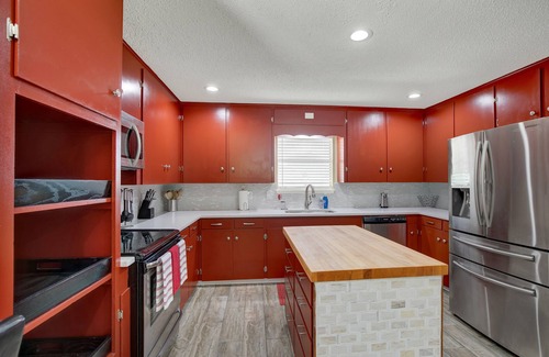 New Braunfels Casa | Riverfront property located directly on the Guadalupe River