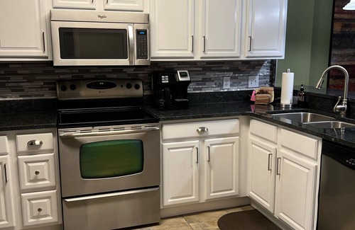 Sevierville Condominio | A orillas del río 3 BR Luxury Condo / Perfect Location / cerca de Tanger / 2 BR también vrbo # 859465