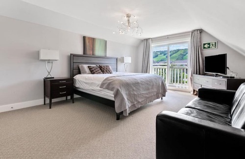 The Blue Mountains Casa | Rivergrass Townhouse in Blue with Pool Golf Skiing - 219 Rivergrass