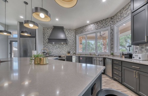 New Braunfels Casa | RiverHaus Retreat at Gruene | 7 Bed, 7.5 Bath