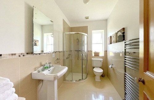 Carndonagh Cama Y Desayuno | Riversdale Country House - Deluxe King Room