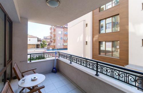 Plovdiv Center Apartamento | Riverside 2-Bedroom Apartment