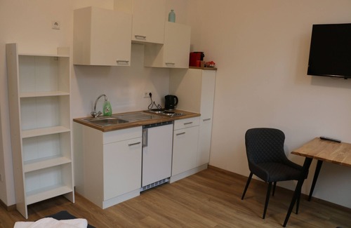 Rathausviertel Apartamento | Riverside Apartment im Zentrum