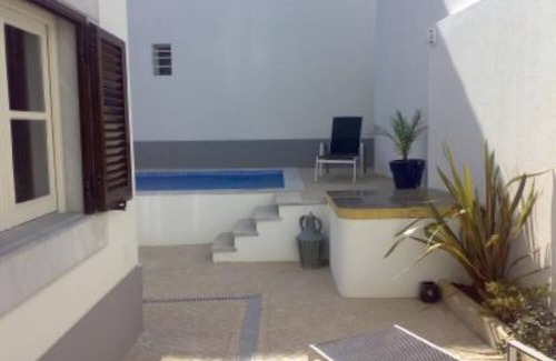 Tavira Apartamento | Apartamento con piscina privada a la orilla del río en el casco antiguo + WiFi