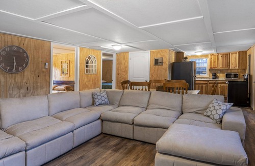 Pineville Cabina | Riverside cabin