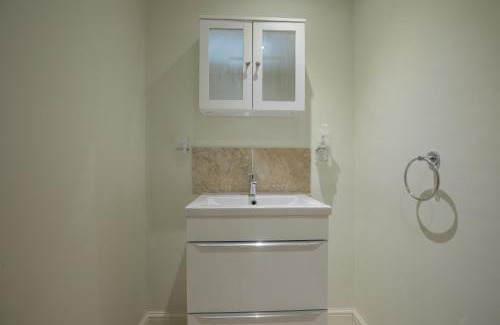 Grove Apartamento | Riverside Central Kingston Flat 1B