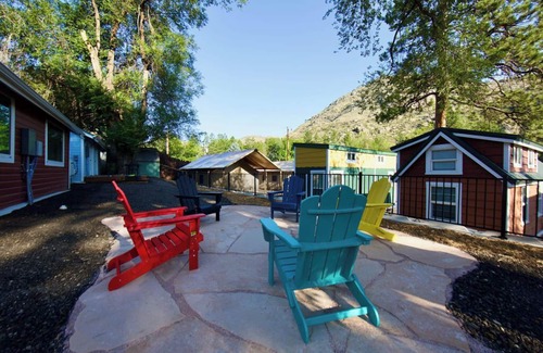 Poudre Park Cabina | Riverside Colorado