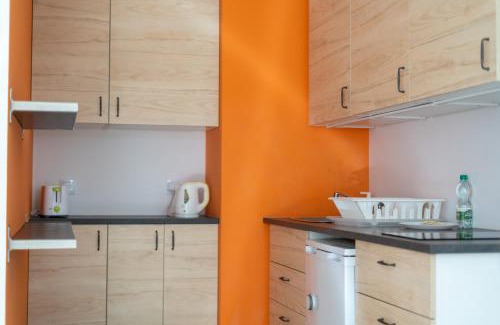 City Centre Apartamento | Riverside Comfort Apartment by BookingHost