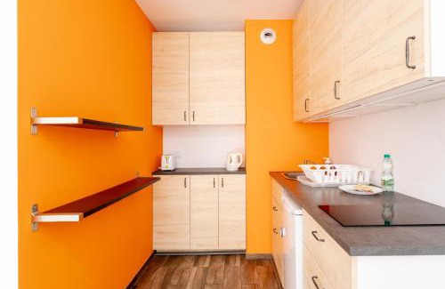 City Centre Apartamento | Riverside Comfort Apartment by BookingHost