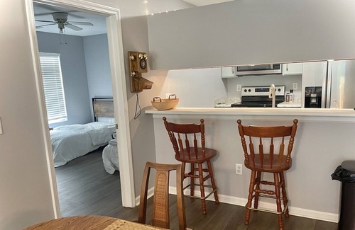 Osage Condominio | Riverside Condo close to WVU Stadium
