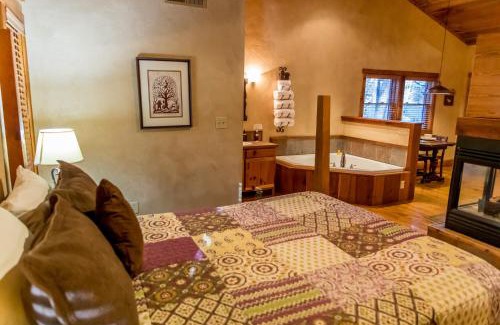 Ruidoso Casa | Riverside Cottage #24