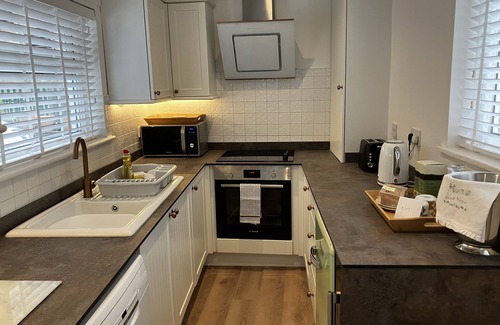 Morpeth Cabaña | Riverside Cottage Morpeth town centre riverside location, off street car parking