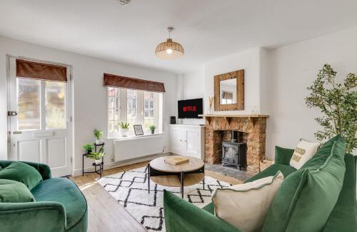 Hertford Casa | Riverside Cottage Retreat Hertford Town Sleeps 6