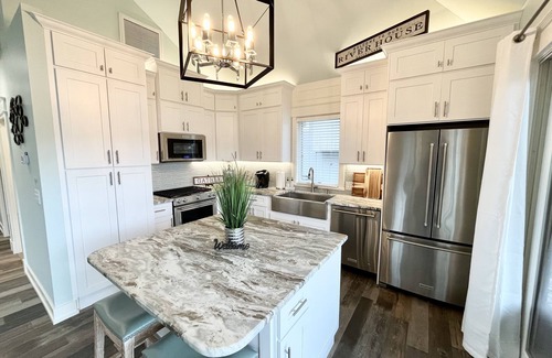 St. Charles Cabaña | Riverside Cottage