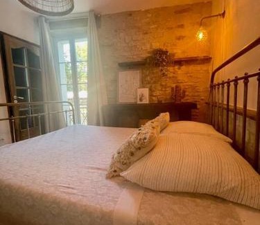 Fontaine-de-Vaucluse Apartamento | Riverside flat between Isle sur la Sorgue & Gordes