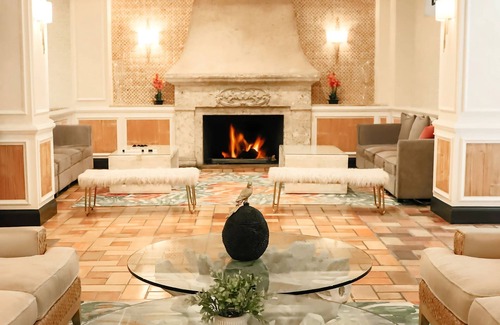 Beverly Heights Hotel | Riverside Hotel