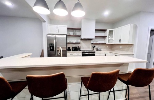 Woodfin Casa | Riverside House - quiet season discount rate