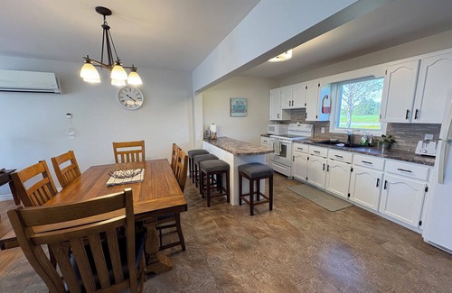 Mill River East Casa | Riverside Landing Cottage
