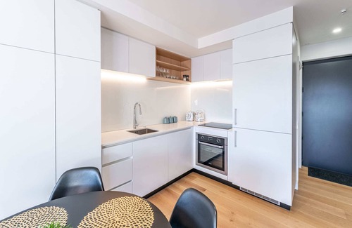 Albert Town Casa | Riverside Lodge - Two Bedroom Luxury Townhouse