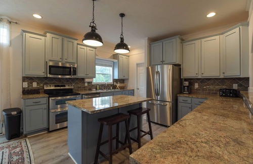 Arden Casa | Riverside Ranch by AvantStay | Mins to Downtown