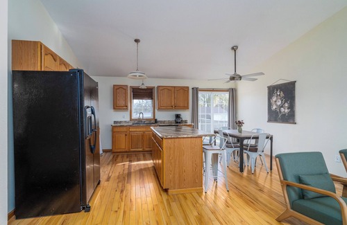 East Grand Forks Casa | Riverside Retreat - Greenway Escape with 4 bedrooms and 2 bathrooms