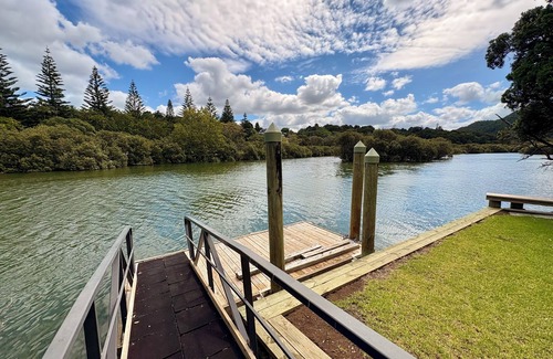 Whangarei Casa | Riverside Retreat – Spacious 4 Bedroom Home Just Minutes from the City Centre